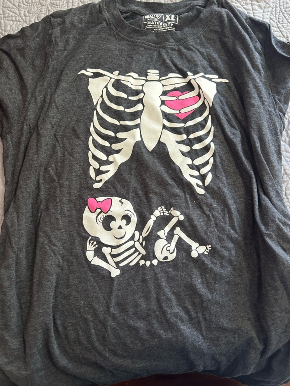 Maternity skeleton shirt xl